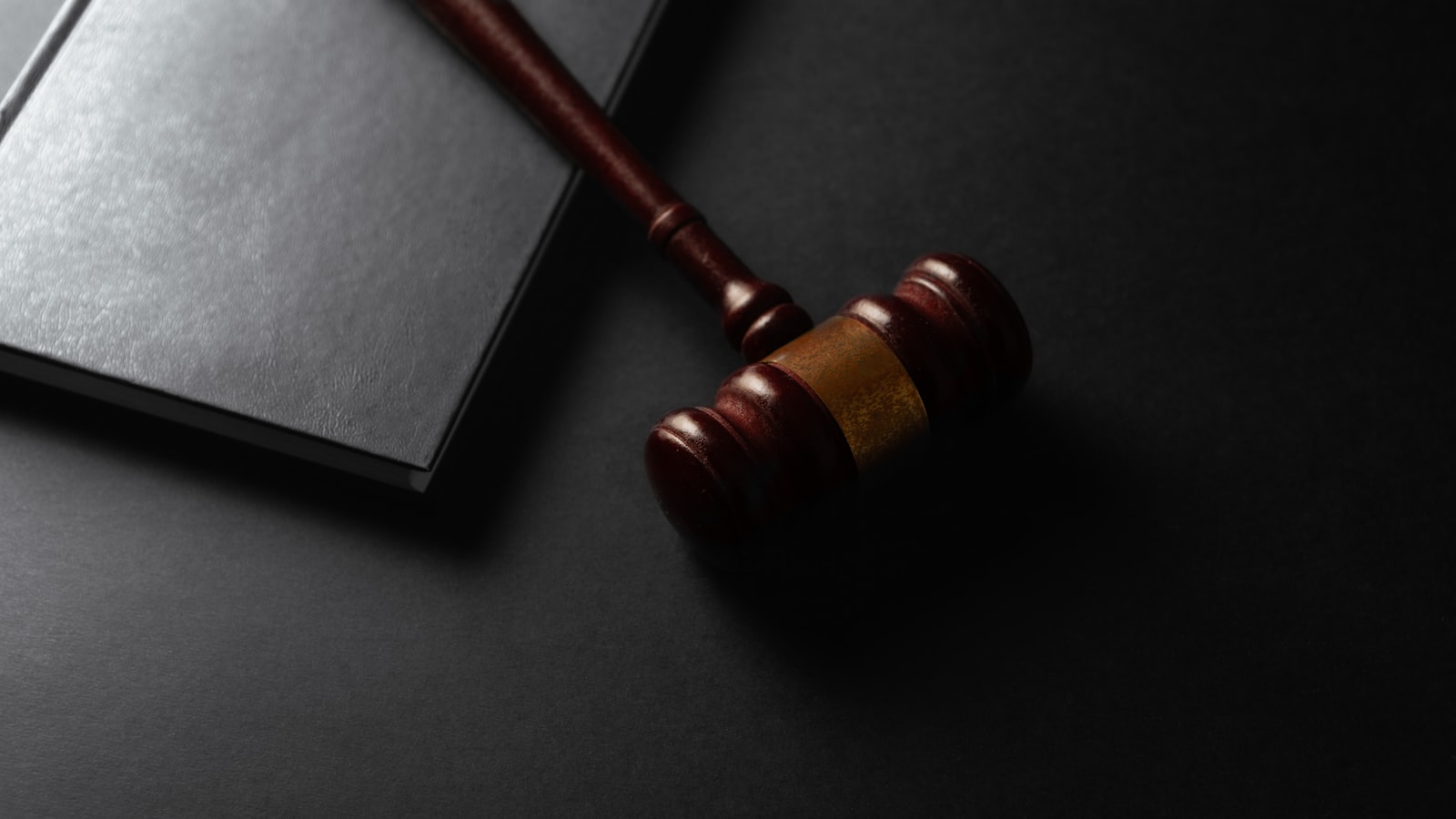 Section 16 permits transfer by default, subject to the countries the Central Government restricts by notification